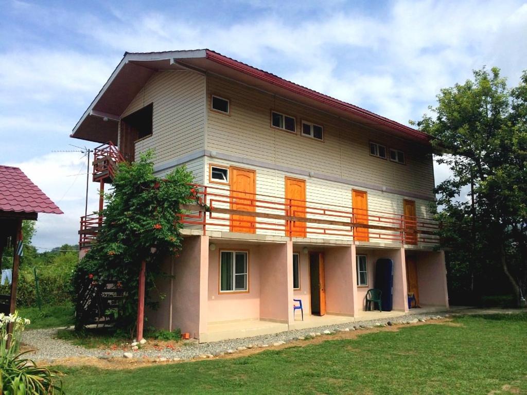 Мини-Отель На Агрба 22А Pizunda Exterior foto